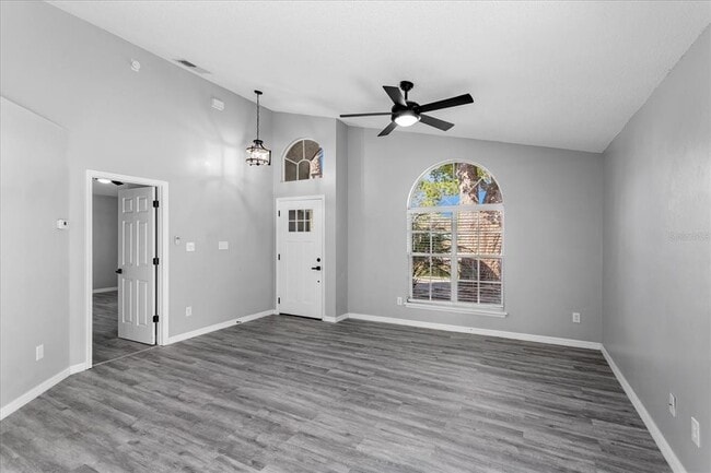 Foto del edificio - 1621 Winter Green Blvd