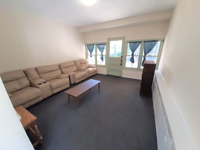 Foto del edificio - 416 Hudson St