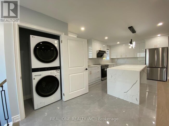 Building Photo - 1186 Shadeland Dr