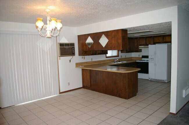 Foto del edificio - 809 Cherokee Ln