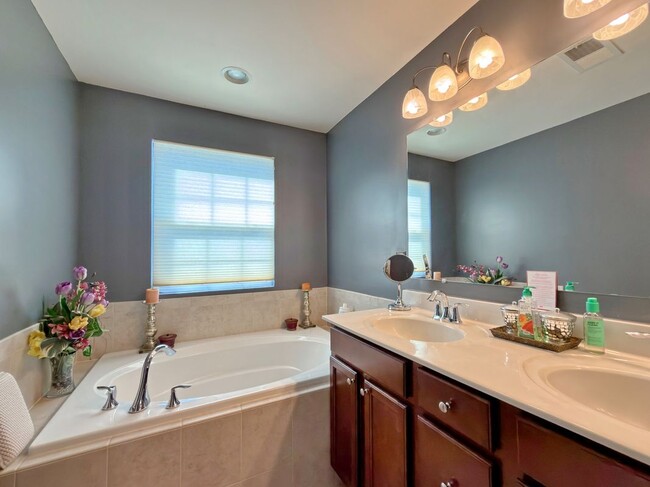 Foto del edificio - 2711 Coppersmith Pl