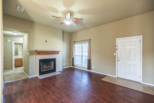 Foto del edificio - 3/2/2 READY TO RENT!