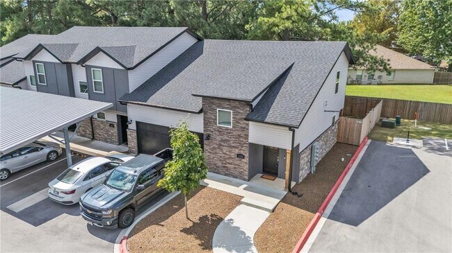 Foto del edificio - 899 N Rupple Rd