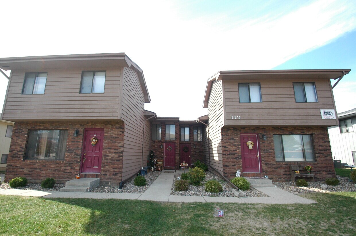 Primary Photo - 113 N Orr Dr