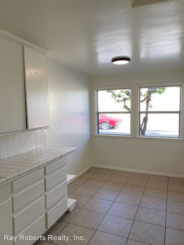 4740 E 56th St, Maywood, CA 90270 Room for Rent in Maywood, CA