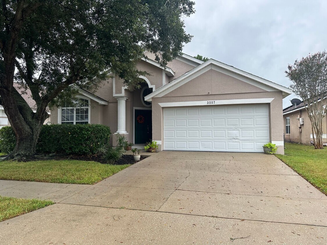 Foto principal - Lake Mary- 4 bedrooms, 2 bathrooms- $2,400.00