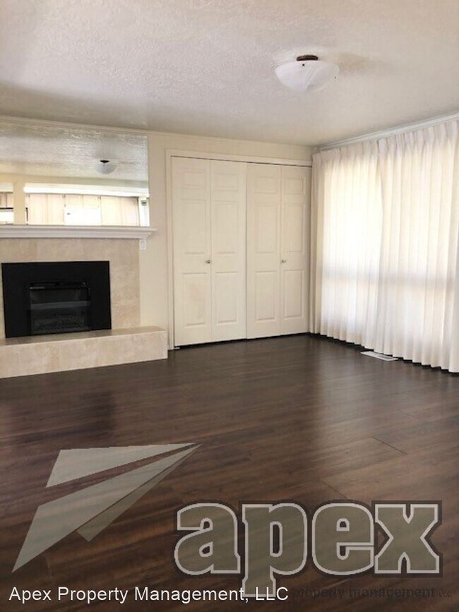 Building Photo - 3 br, 2.5 bath House - 7270 W Cascade Dr