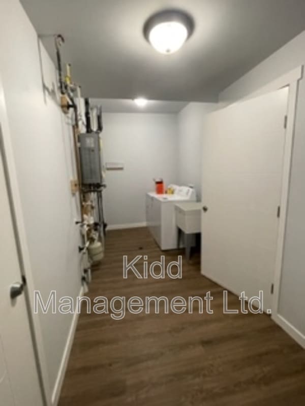 Photo du bâtiment - 6285-B-6285 Monterey Rd W