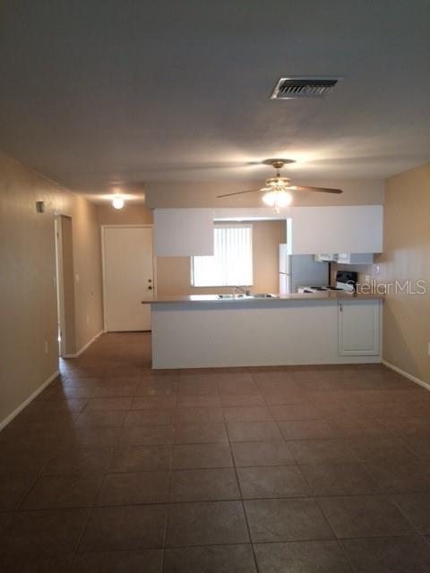 Foto del edificio - 2303 Bancroft Cir N