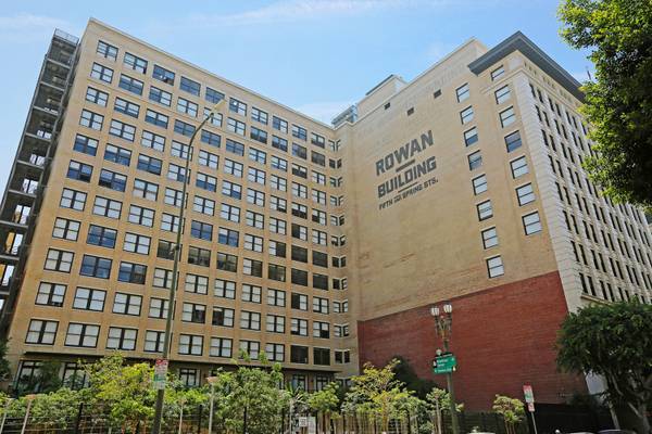 Foto principal - 460 S Spring St