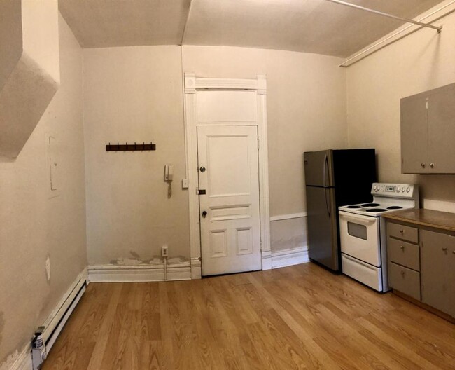 Foto del edificio - 517 E Broadway