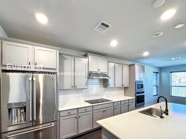 Building Photo - 102 Santo Spirit Road