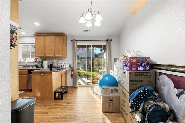 Building Photo - 1432 Beekman Ave