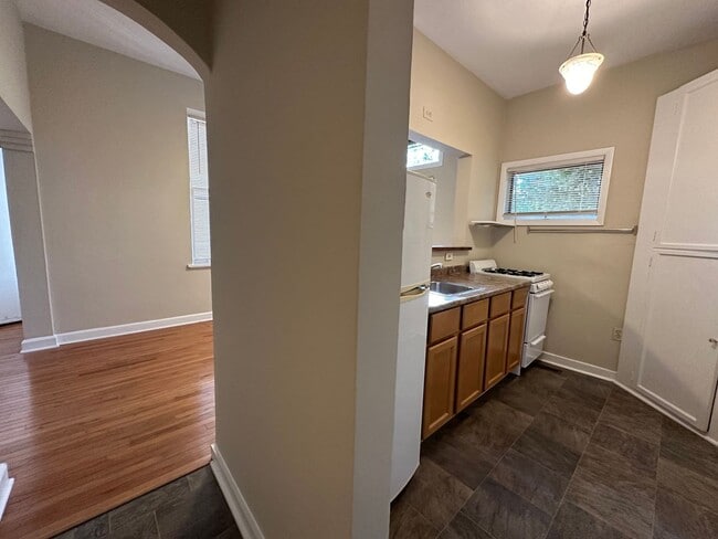 Building Photo - 1669 N Humboldt Ave