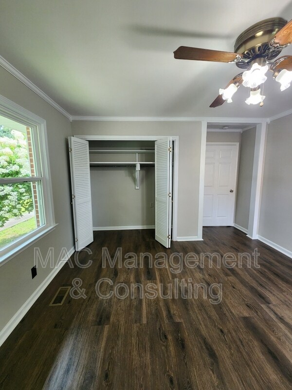 Foto del edificio - 340 E 14th St
