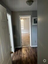Building Photo - 1425 Silver Dr