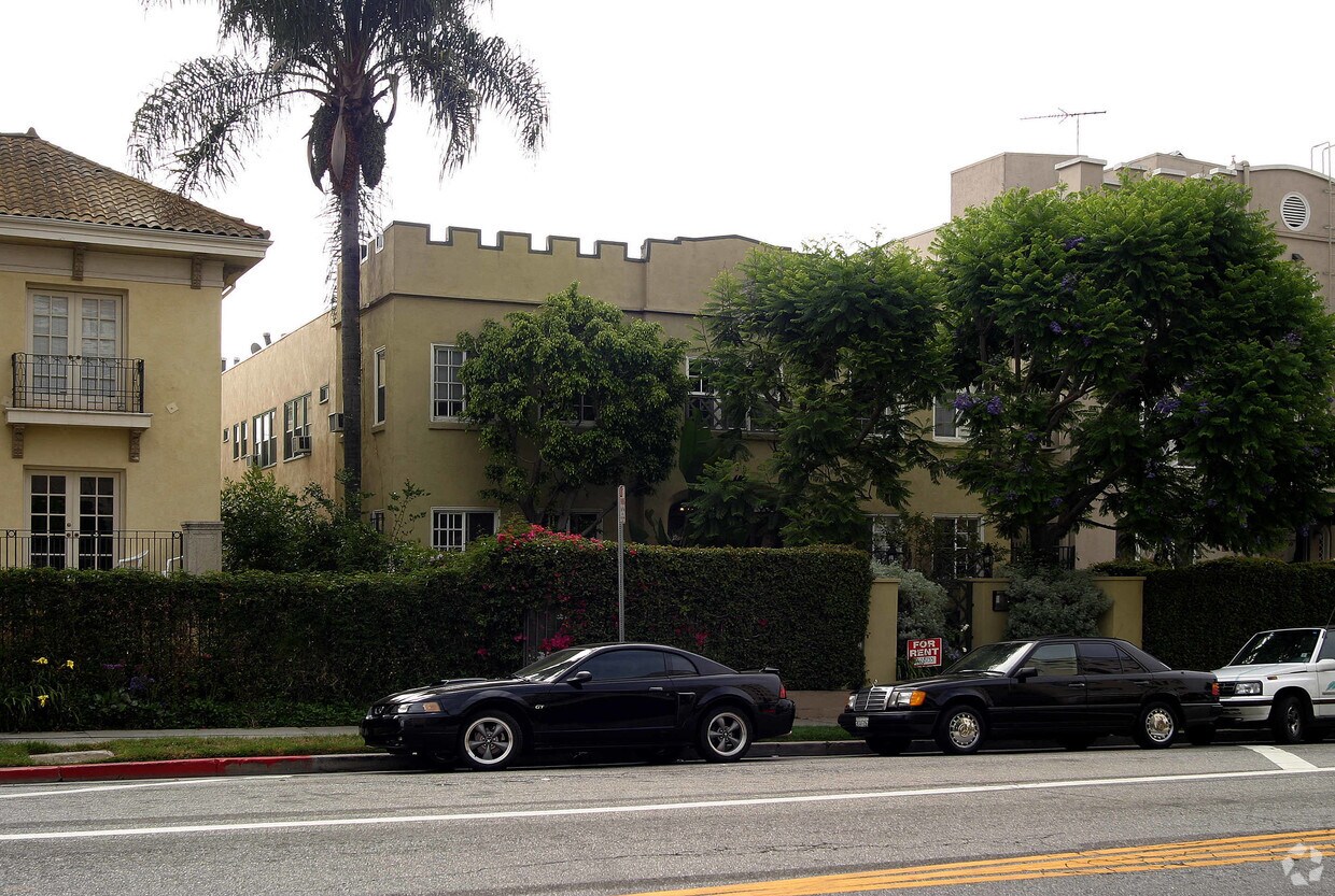 Foto del edificio - 1930 Argyle Ave