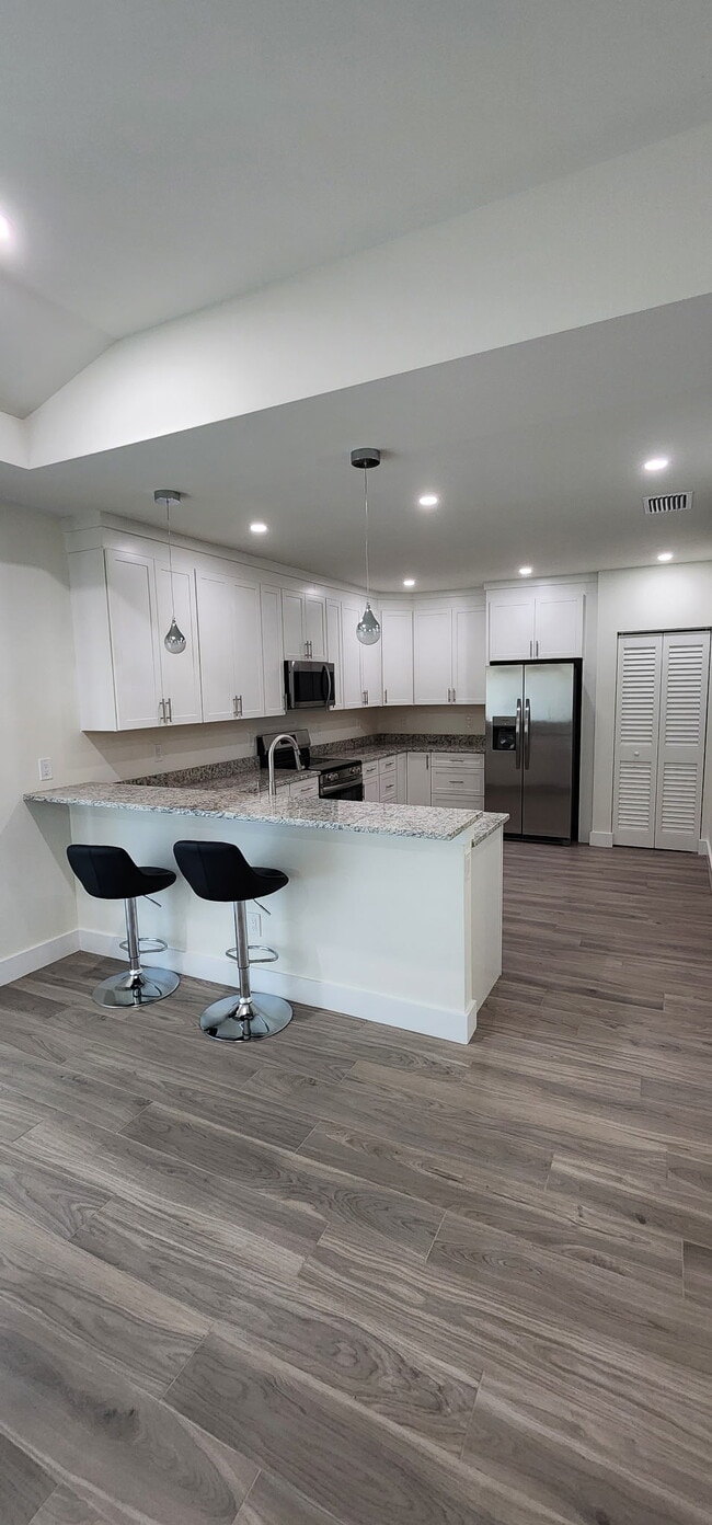 Cocina - 10925 Red Dragon Ln