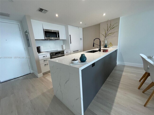 Foto del edificio - 50 Biscayne Blvd