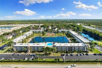 Building Photo - 1008 Manatee Rd