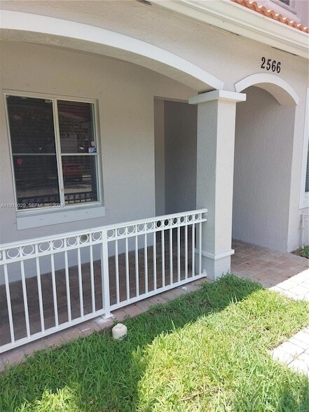 Foto del edificio - 2566 SW 82nd Ave