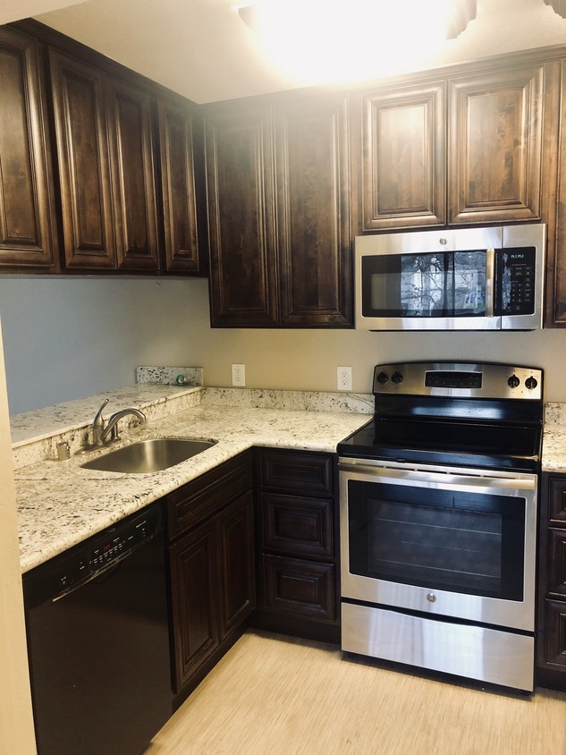 Gourmet Kitchen with Granite countertops - 2398 Walters Way