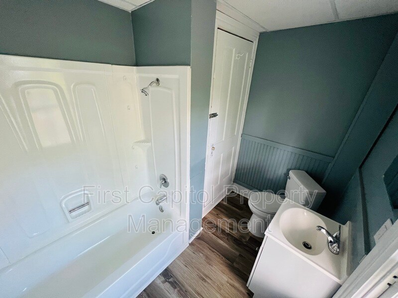 3 Stoner Ave, Hanover, PA 17331 Condo for Rent in Hanover, PA