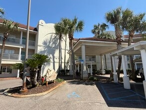 Building Photo - 5 Laguna St