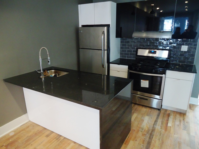 Foto principal - 1092 Bedford Ave