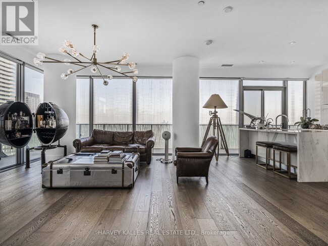 Photo du bâtiment - 42 Charles St E