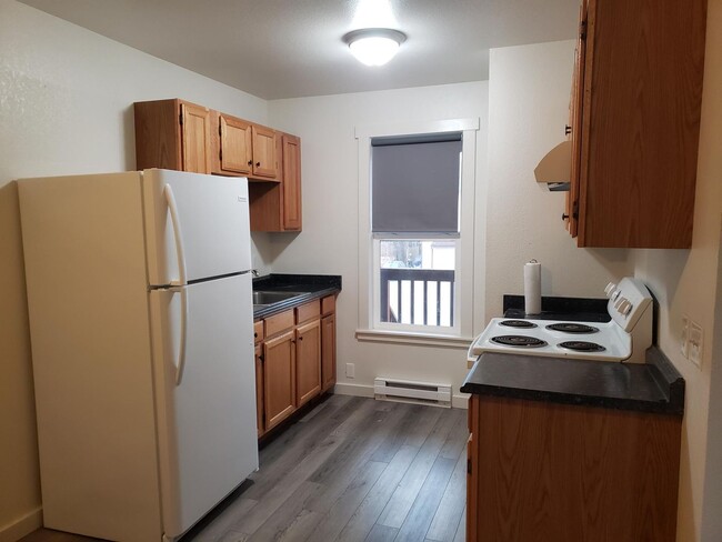 Foto del edificio - Recently Remodeled 1 Bedroom Apartment