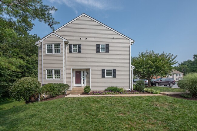 Building Photo - 3105 Bridlewood Dr