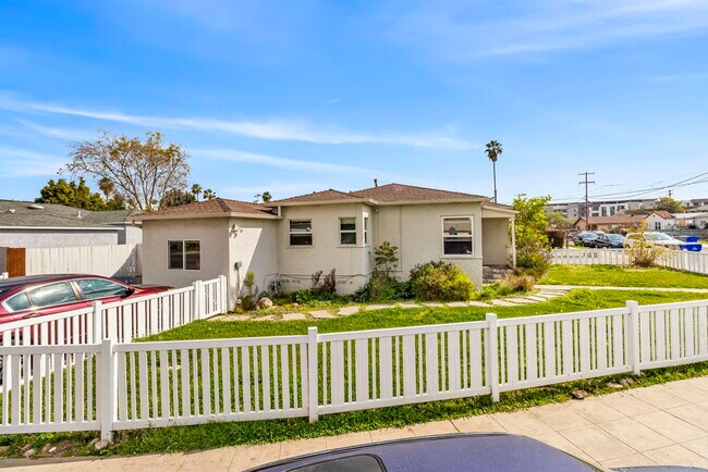 Building Photo - 4771 Choctaw Dr