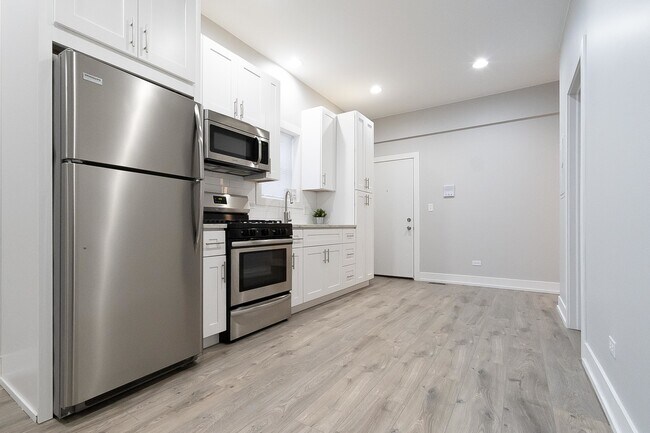 Building Photo - 4254 S Artesian Ave