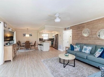 Foto del edificio - 1549 Sandpiper St
