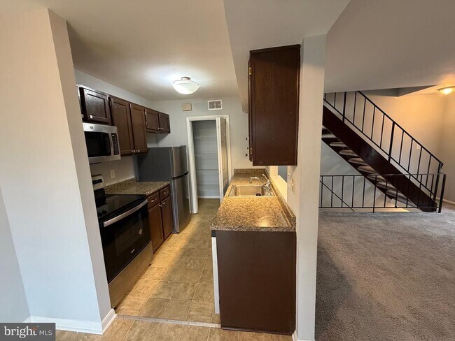 Foto del edificio - 153 Hammershire Rd