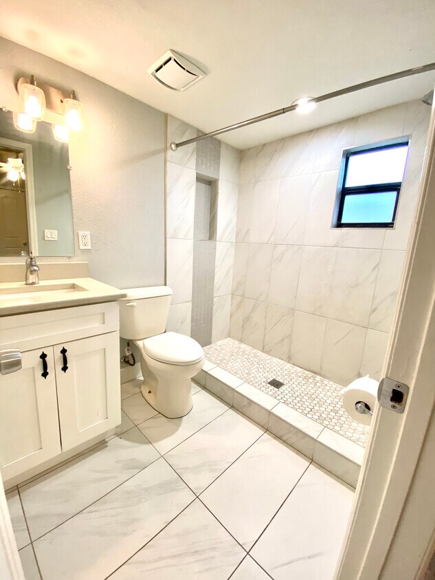 Foto del edificio - 1518 38th Ave N