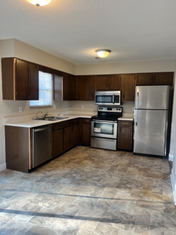 4104 Deer Run Dr, Knoxville, TN 37912 House Rental in Knoxville, TN