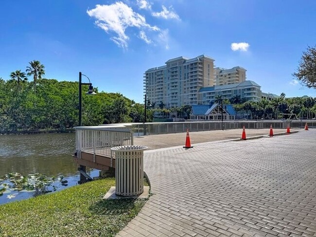 Foto del edificio - 450 N Federal Hwy