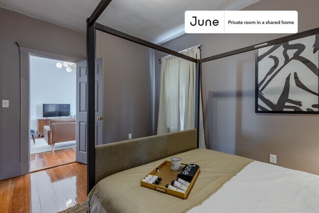 Foto del edificio - Room in Shared 3 bed/1 bath home