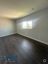Building Photo - 5859 West Blvd