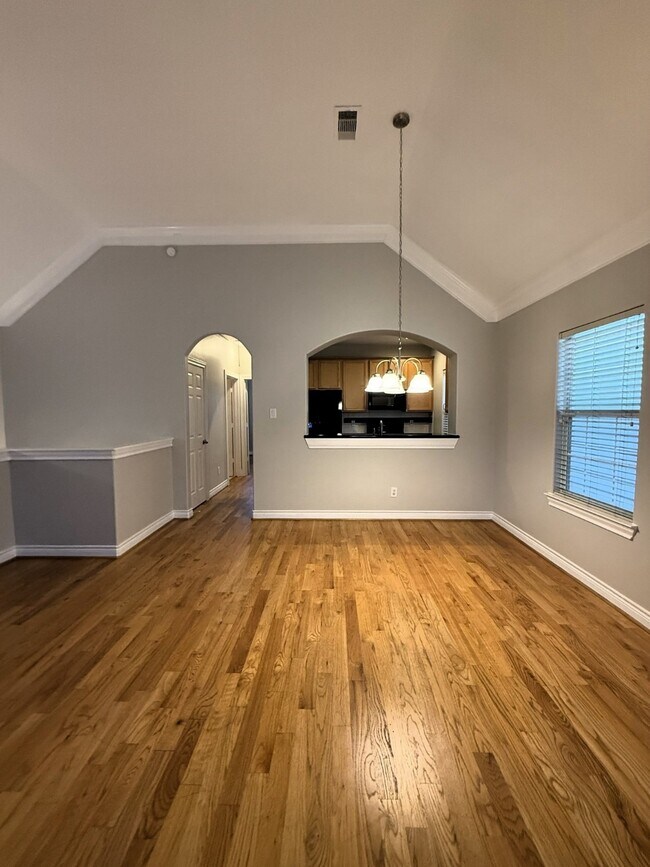 Foto del edificio - 2939 Clinton Dr