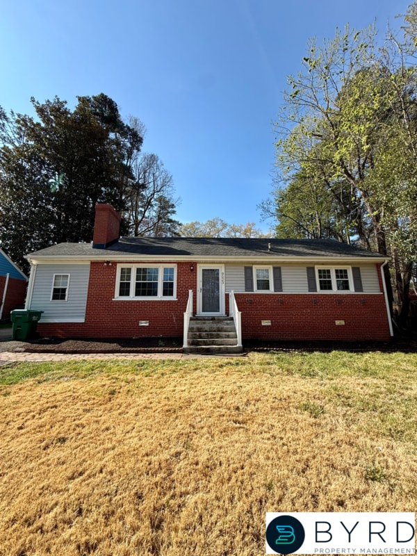 Foto del edificio - 9023 Farmington Dr