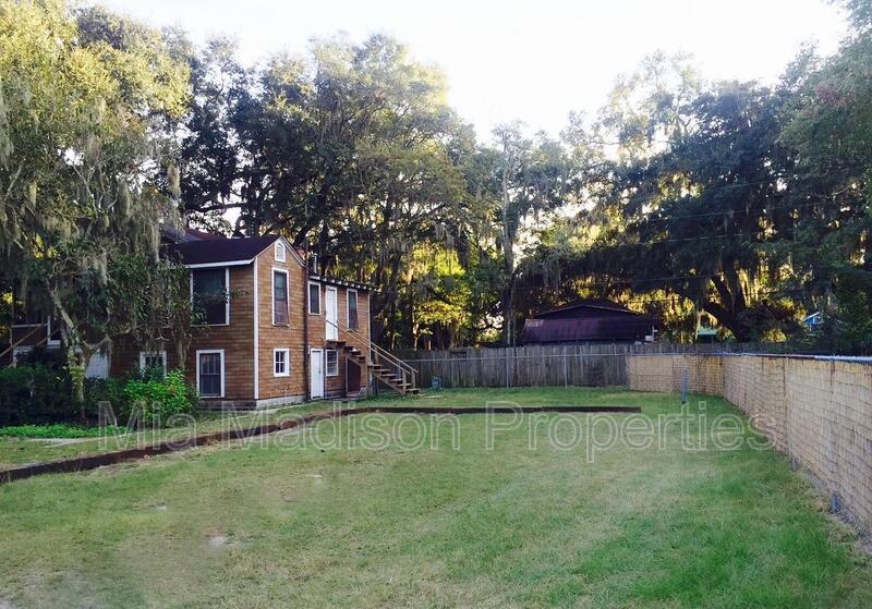 Primary Photo - 2403 Bolling St