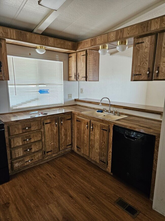 Foto del edificio - 2BED/2BATH MANUFACTURED HOME