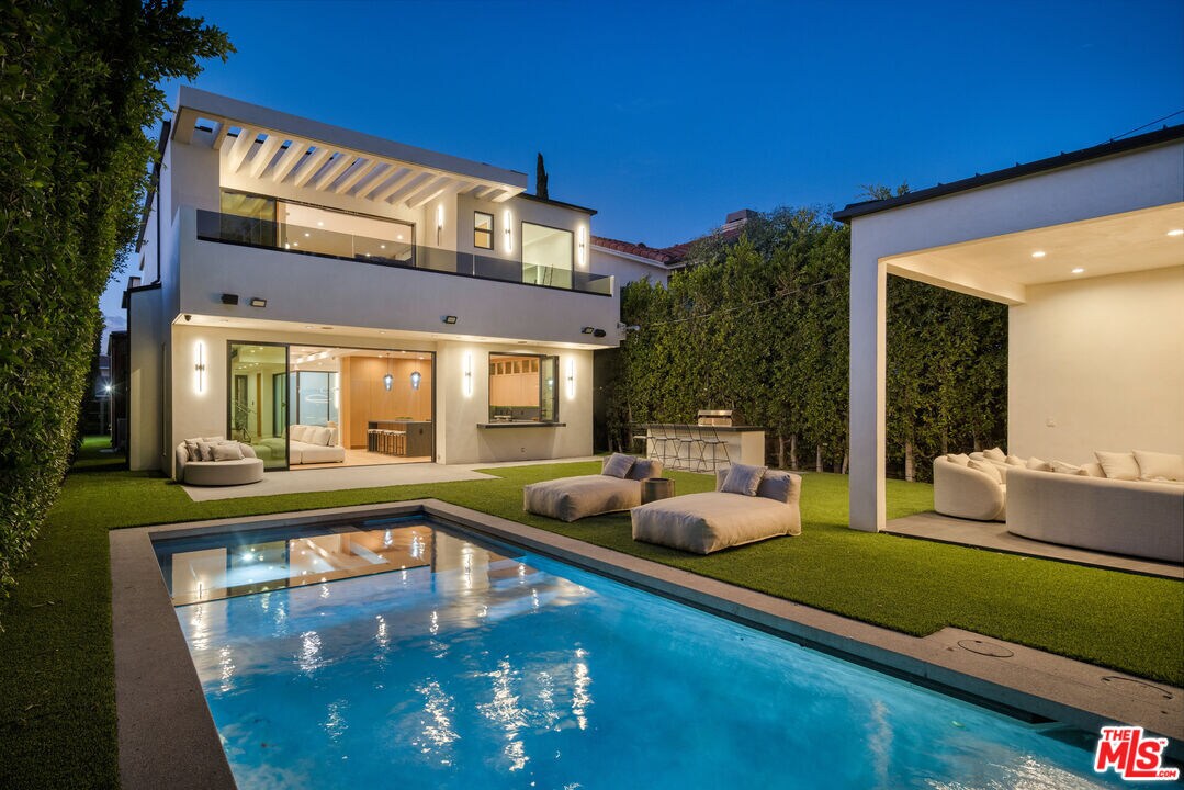 Foto principal - 14822 Hesby St