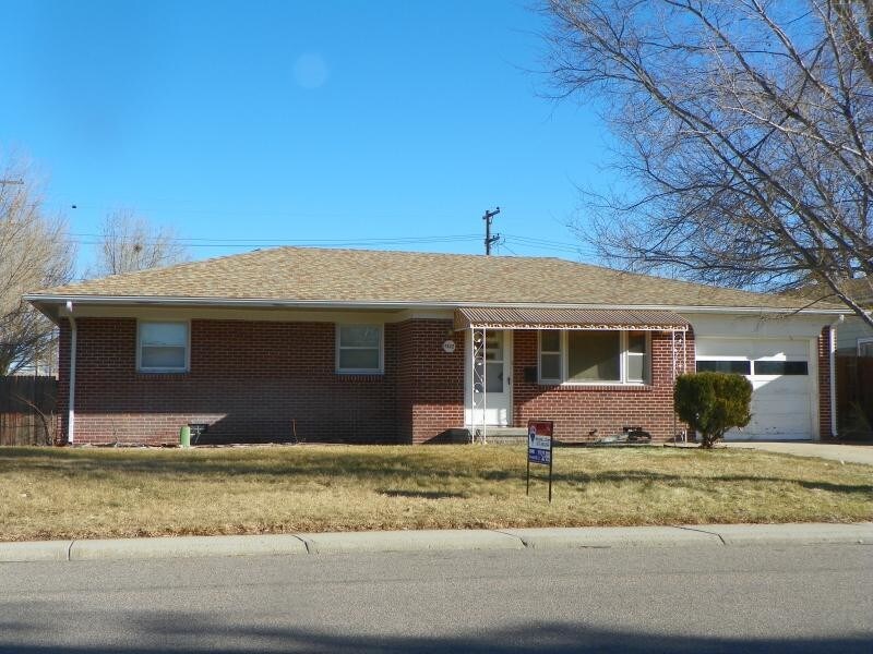 Primary Photo - 1322 Adams Circle