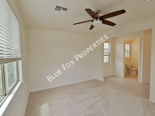 Building Photo - 12163 N Meditation Dr