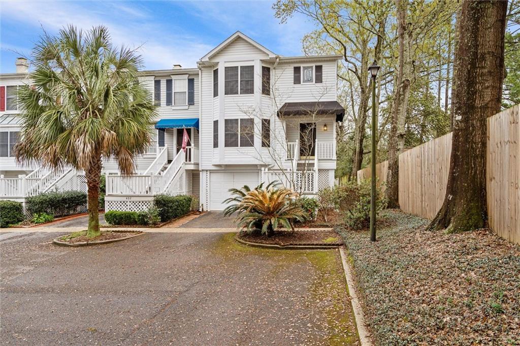 Foto principal - 270 Hillcrest Rd