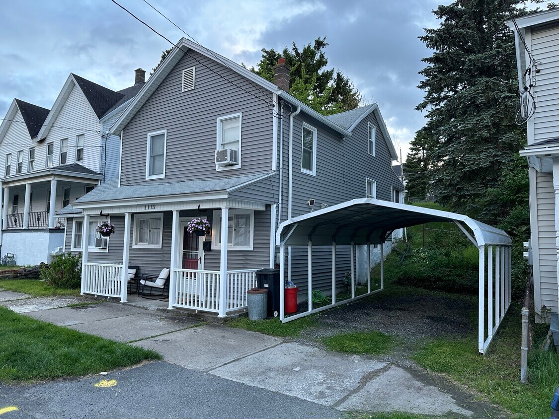 Primary Photo - 1113 Prescott Ave